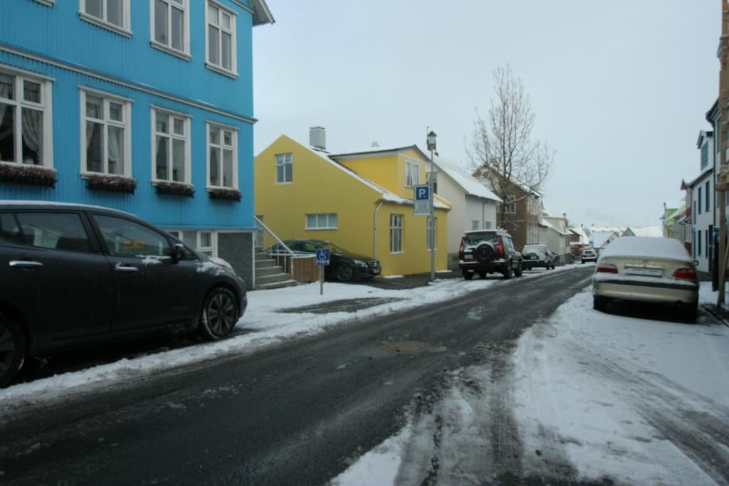 Our House Guesthouse Reykjavik Ngoại thất bức ảnh