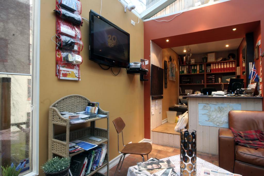 Our House Guesthouse Reykjavik Ngoại thất bức ảnh