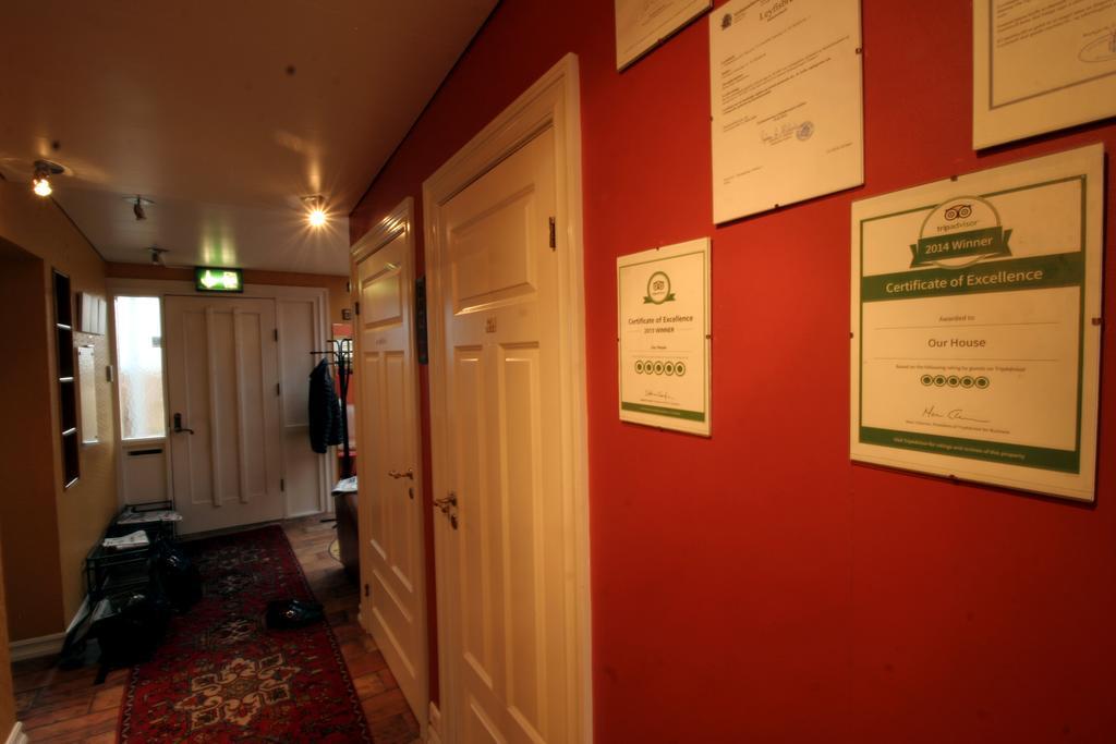 Our House Guesthouse Reykjavik Ngoại thất bức ảnh