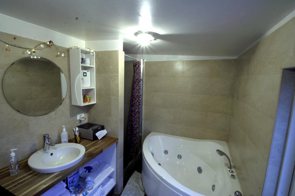 Our House Guesthouse Reykjavik Ngoại thất bức ảnh