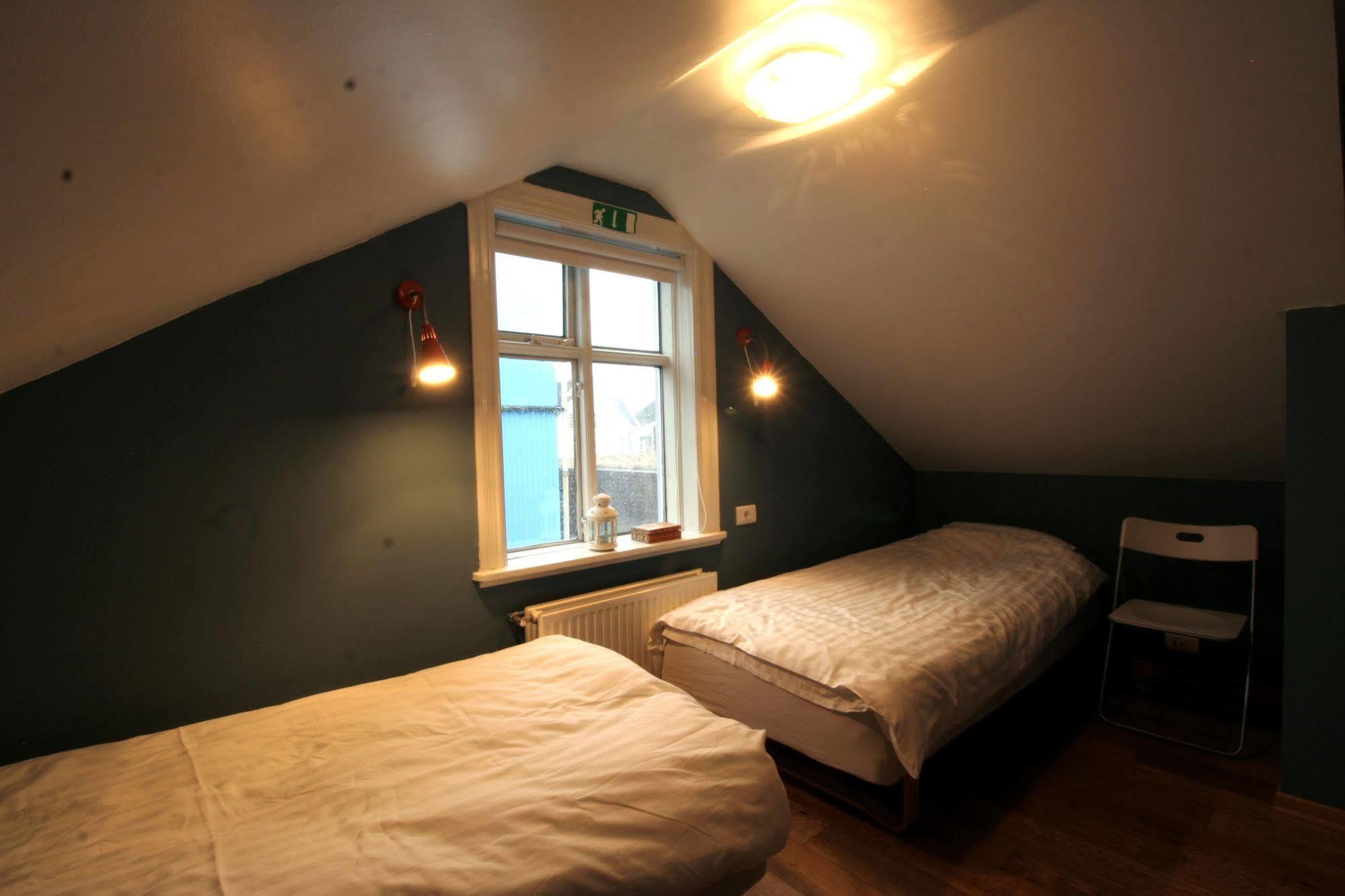 Our House Guesthouse Reykjavik Ngoại thất bức ảnh