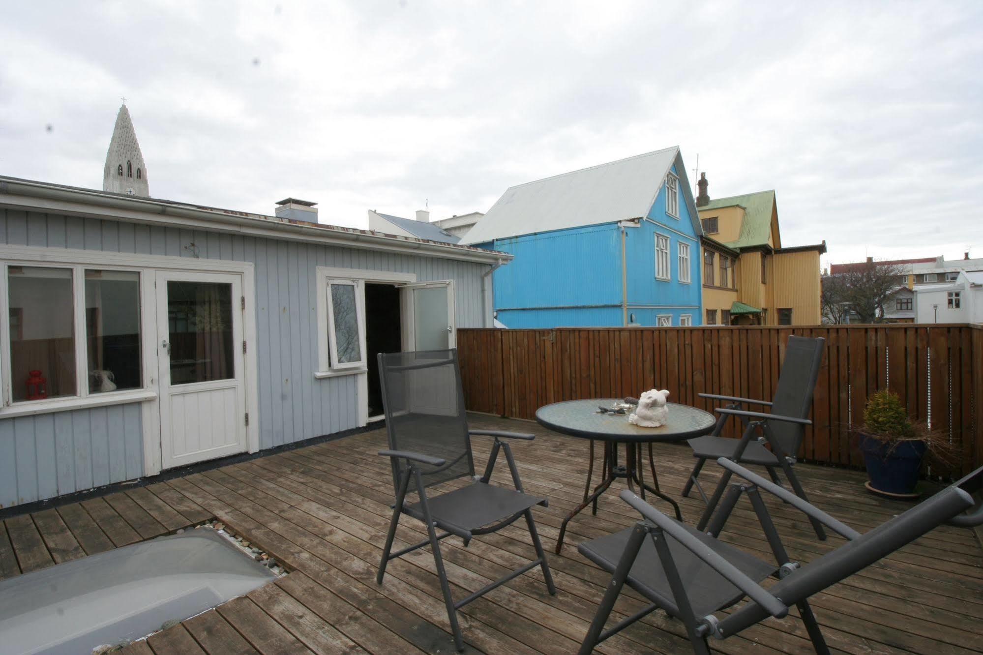 Our House Guesthouse Reykjavik Ngoại thất bức ảnh