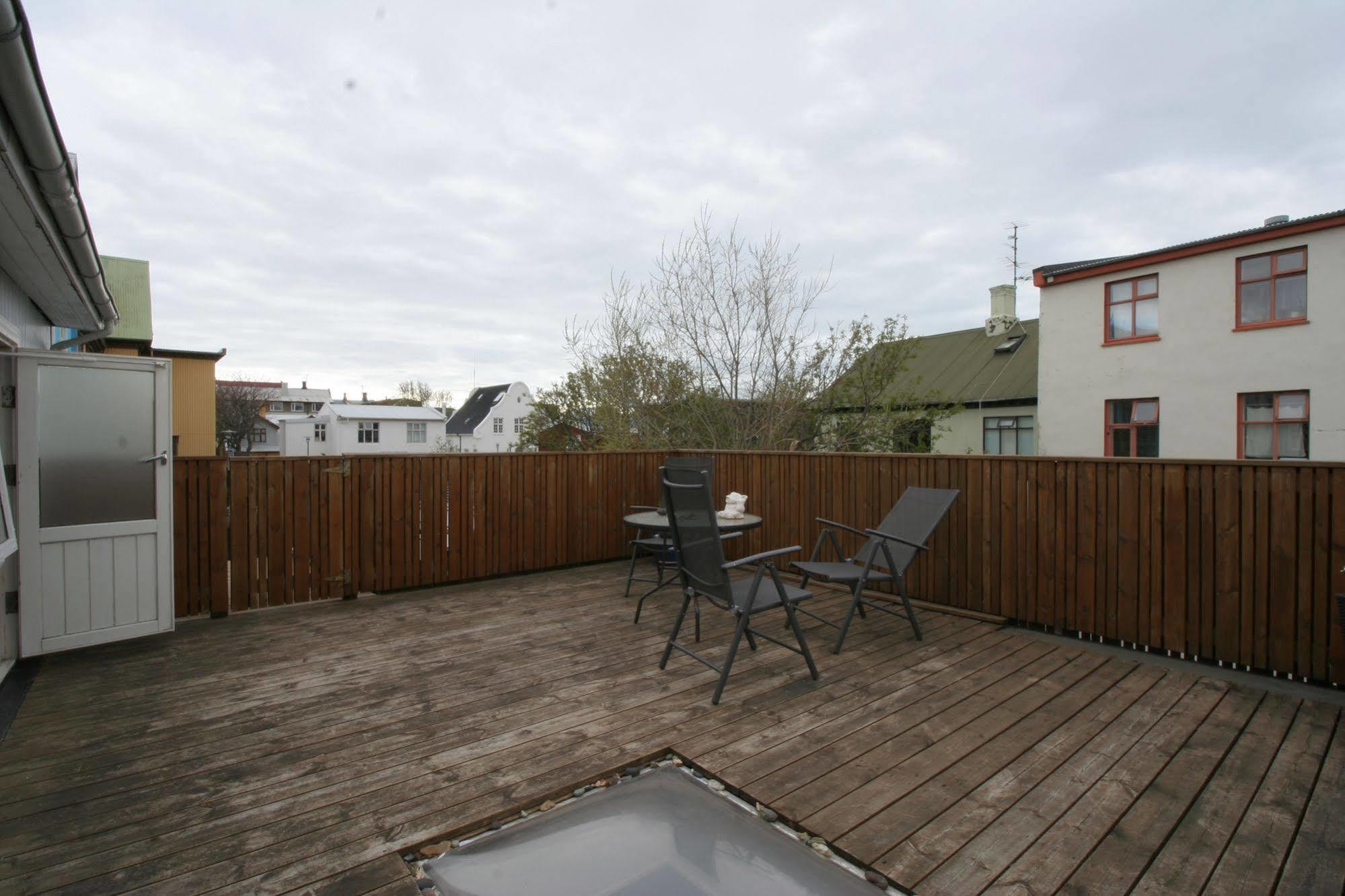 Our House Guesthouse Reykjavik Ngoại thất bức ảnh