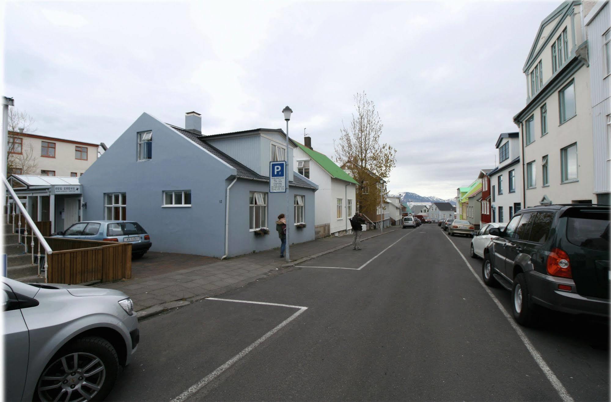 Our House Guesthouse Reykjavik Ngoại thất bức ảnh