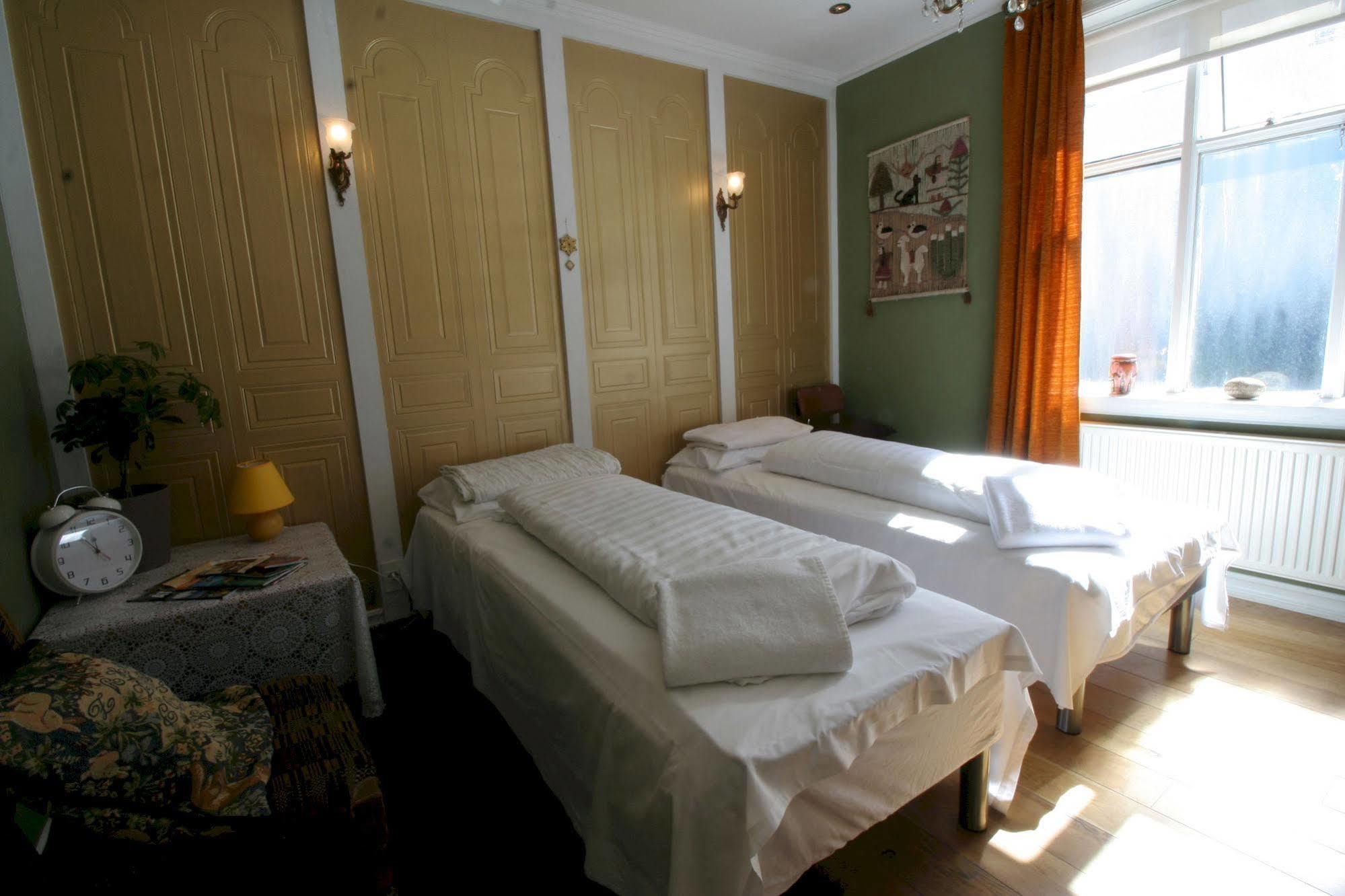 Our House Guesthouse Reykjavik Ngoại thất bức ảnh